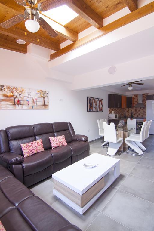 קורלחו Anju Villas Los Delfines Bravo'S Apartments מראה חיצוני תמונה