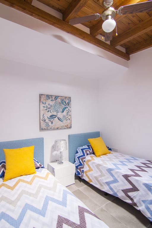 קורלחו Anju Villas Los Delfines Bravo'S Apartments מראה חיצוני תמונה